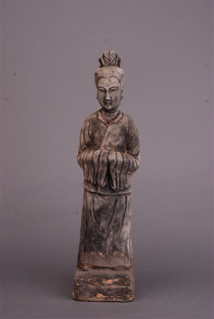 Female Terracotta Figurine in Northern Song Dynasty 